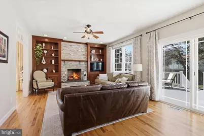 314 Orchard Court NW, Vienna, VA 22180 - Photo 12