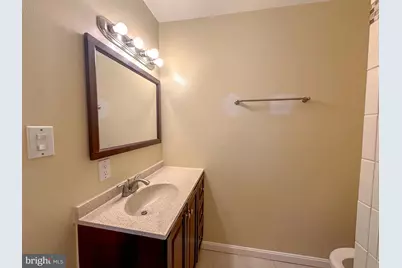 13327 Schwenger Place, Herndon, VA 20170 - Photo 32