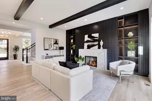 125 Casmar St SE, Vienna, VA 22180 - Photo 4