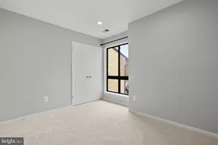 3170 Readsborough Ct, Fairfax, VA 22031 - Photo 22