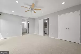 3170 Readsborough Ct, Fairfax, VA 22031 - Photo 16