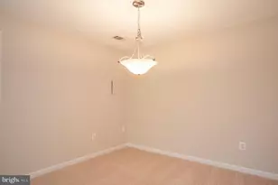 6919 Mary Caroline Cir, Alexandria, VA 22310 - Photo 6