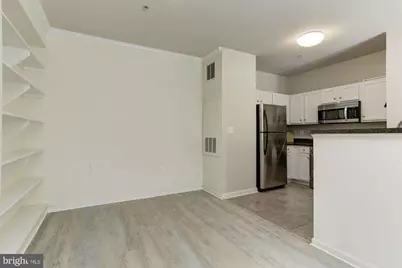 5105 Travis Edward Way #E, Centreville, VA 20120 - Photo 18