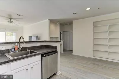 5105 Travis Edward Way #E, Centreville, VA 20120 - Photo 14