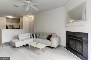 5105 Travis Edward Way, Centreville, VA 20120 - Photo 6