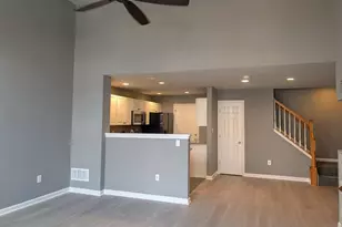 1891 Crescent Park Dr, Reston, VA 20190 - Photo 4