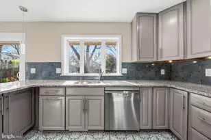 5404 Nutting Dr, Springfield, VA 22151 - Photo 12