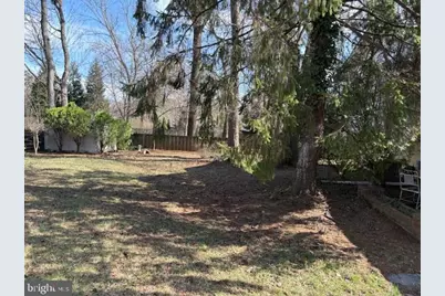 210 Courthouse Circle SW, Vienna, VA 22180 - Photo 24