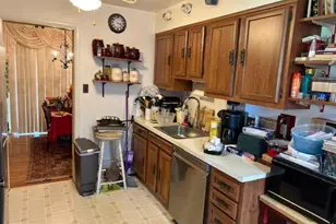 210 Courthouse Cir SW, Vienna, VA 22180 - Photo 32