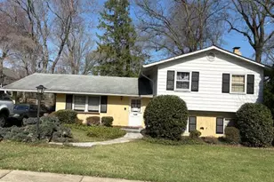 210 Courthouse Cir SW, Vienna, VA 22180 - Photo 1