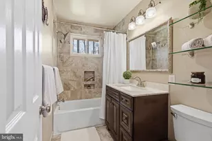 5613 Eastbourne Dr, Springfield, VA 22151 - Photo 12