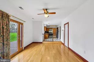 12810 Lady Fairfax Cir, Herndon, VA 20170 - Photo 10