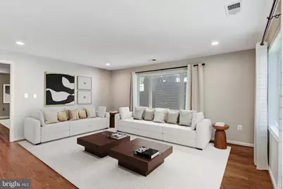 9720 Five Oaks Road, Fairfax, VA 22031 - Photo 8