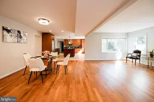 9720 Five Oaks Rd, Fairfax, VA 22031 - Photo 14