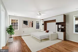 9720 Five Oaks Rd, Fairfax, VA 22031 - Photo 10