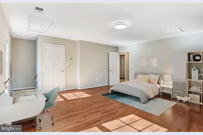9720 Five Oaks Road, Fairfax, VA 22031 - Photo 12