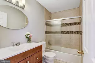 9720 Five Oaks Rd, Fairfax, VA 22031 - Photo 48