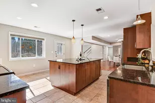 9720 Five Oaks Rd, Fairfax, VA 22031 - Photo 20