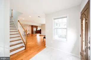 9720 Five Oaks Rd, Fairfax, VA 22031 - Photo 12