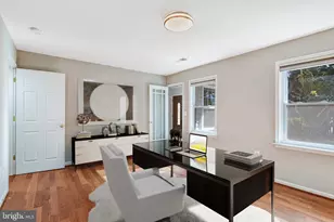 9720 Five Oaks Rd, Fairfax, VA 22031 - Photo 12