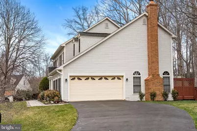 8648 Chase Glen Circle, Fairfax Station, VA 22039 - Photo 4