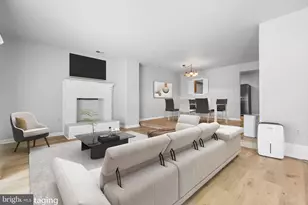 3824 Persimmon Cir, Fairfax, VA 22031 - Photo 4