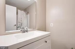 2054 Royal Fern Ct, Reston, VA 20191 - Photo 22