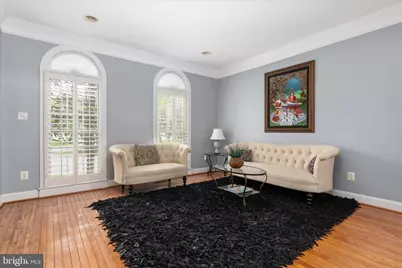 1401 Buena Vista Avenue, McLean, VA 22101 - Photo 4