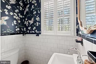 6032 Grove Dr, Alexandria, VA 22307 - Photo 10