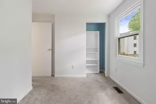 3050 Silent Valley Dr, Fairfax, VA 22031 - Photo 18