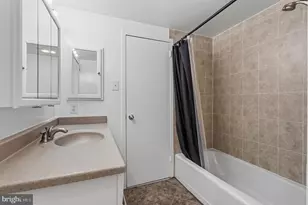 3701 S George Mason Dr, Falls Church, VA 22041 - Photo 18