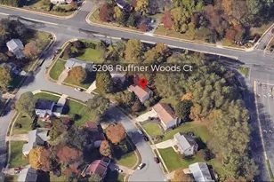 5208 Ruffner Woods Ct, Burke, VA 22015 - Photo 2