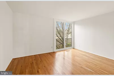 11465 Washington Plaza W, Reston, VA 20190 - Photo 32