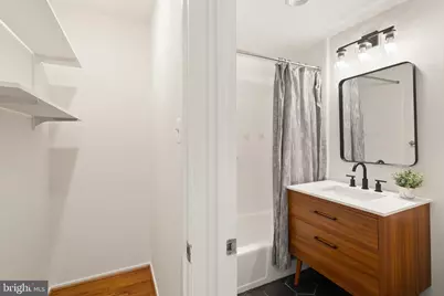 11465 Washington Plaza W, Reston, VA 20190 - Photo 30