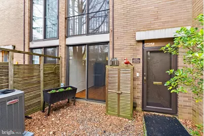 11465 Washington Plaza W, Reston, VA 20190 - Photo 2