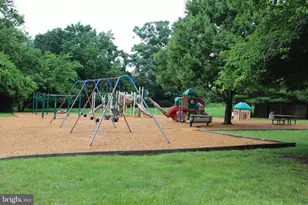 3001 Jeannie Anna Ct, Herndon, VA 20171 - Photo 16