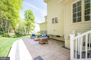 9380 Colbert Ct, Fairfax, VA 22032 - Photo 8