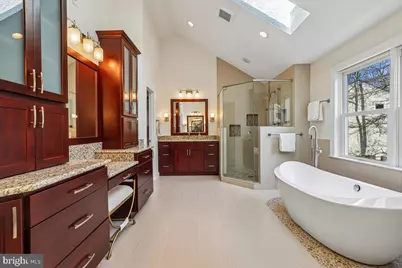 12015 Hamden Court, Oakton, VA 22124 - Photo 38