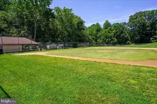 12015 Hamden Ct, Oakton, VA 22124 - Photo 84