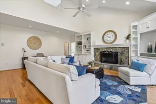 12015 Hamden Ct, Oakton, VA 22124 - Photo 16