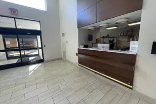 2300 Pimmit Dr, Falls Church, VA 22043 - Photo 4