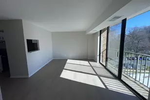 2300 Pimmit Dr, Falls Church, VA 22043 - Photo 8