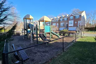 6267 Summit Point Ct, Alexandria, VA 22310 - Photo 42