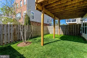 6267 Summit Point Ct, Alexandria, VA 22310 - Photo 8