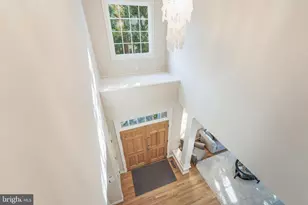 7405 Old Maple Square, McLean, VA 22102 - Photo 50