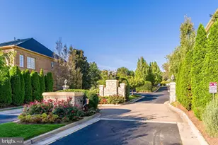 7405 Old Maple Square, McLean, VA 22102 - Photo 2