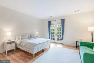 7405 Old Maple Square, McLean, VA 22102 - Photo 54