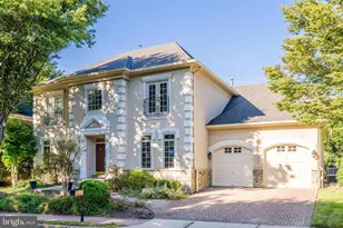 7405 Old Maple Square, McLean, VA 22102 - Photo 4