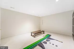 7405 Old Maple Square, McLean, VA 22102 - Photo 72