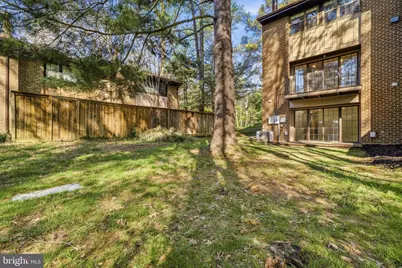 2009 Headlands Circle, Reston, VA 20191 - Photo 32